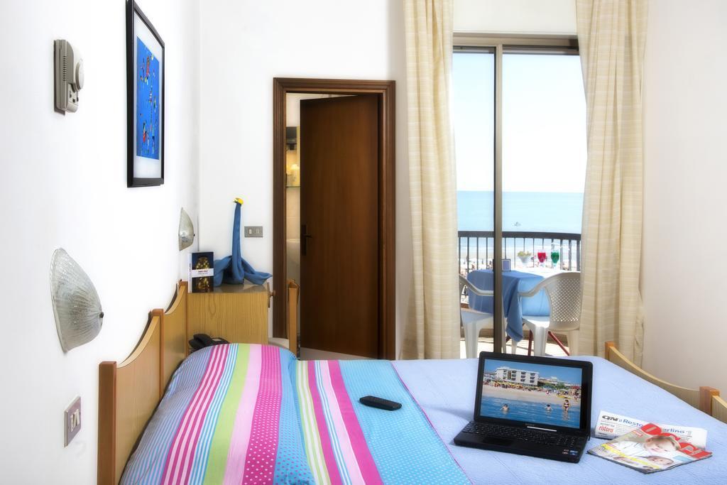 Hotel Usa 리미니 객실 사진